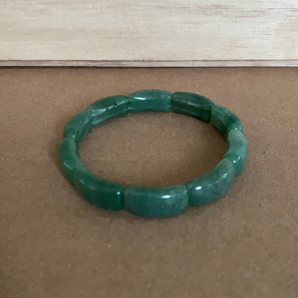 Natural Green Jade bracelet Lucky jade bracelet.